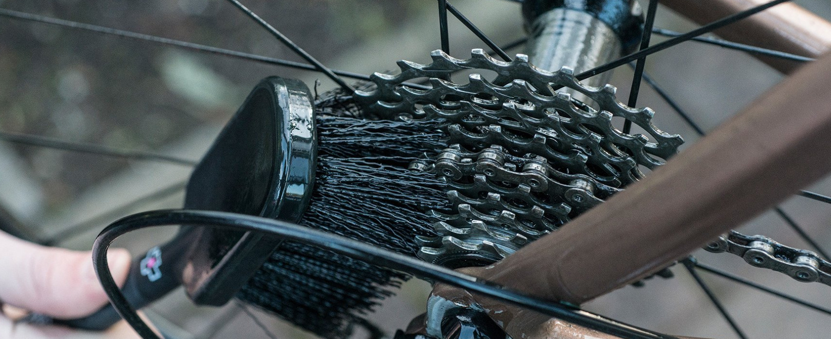 Muc-Off Tyre & Cassette Brush