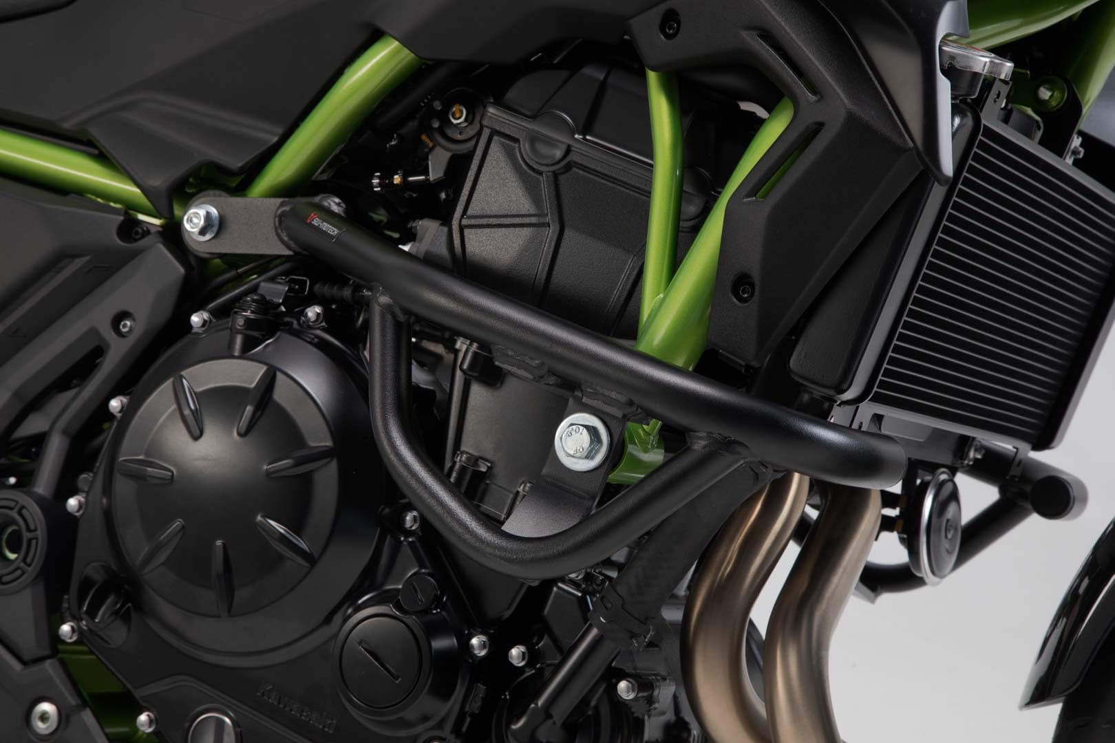 SW-Motech Crash BAR, čierna. Kawasaki Z650 / Z650rs / Z650 S.