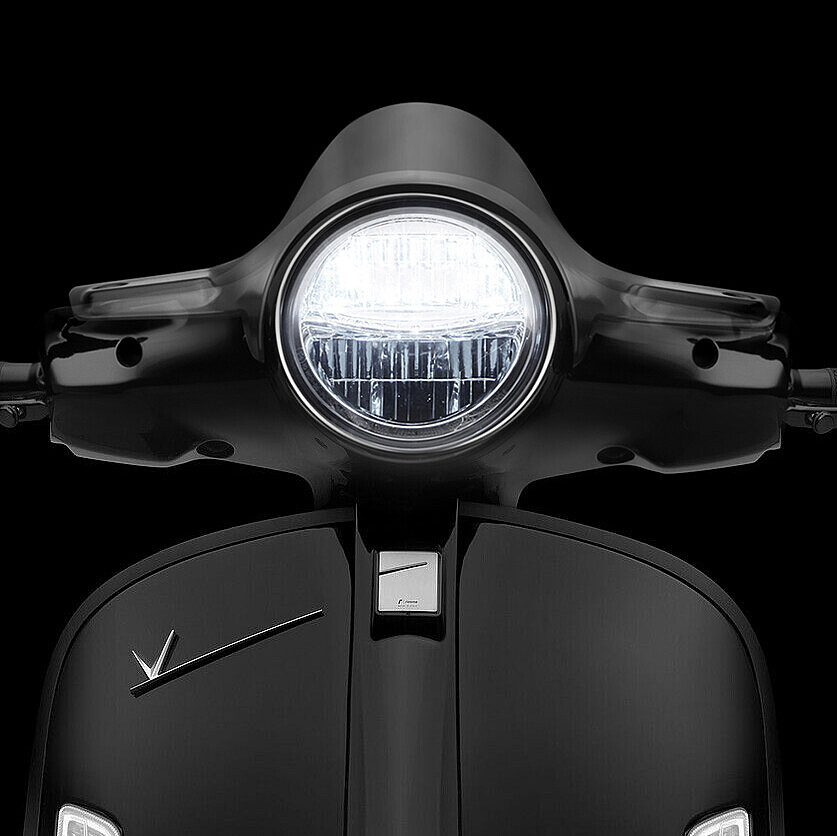 Headlight fairing