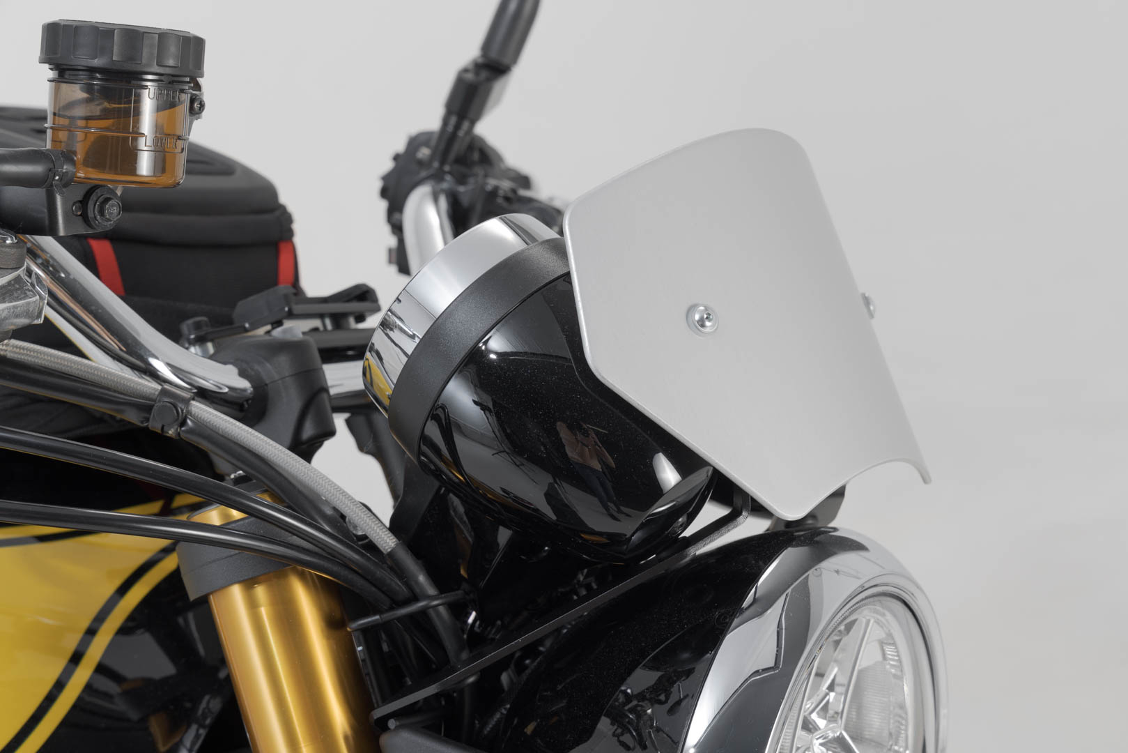 SW-Motech Windscreen B-stock Silver. Kawasaki Z900rs (17-) / SE (21-).