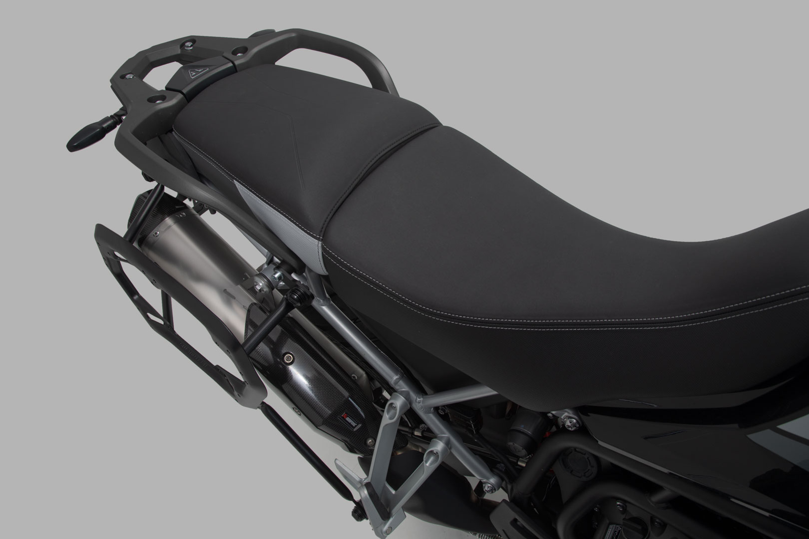 SW-Motech Akrapovic Slip ON Exhaust System Silver. Triumph Tiger 900 Modelle (19-23).