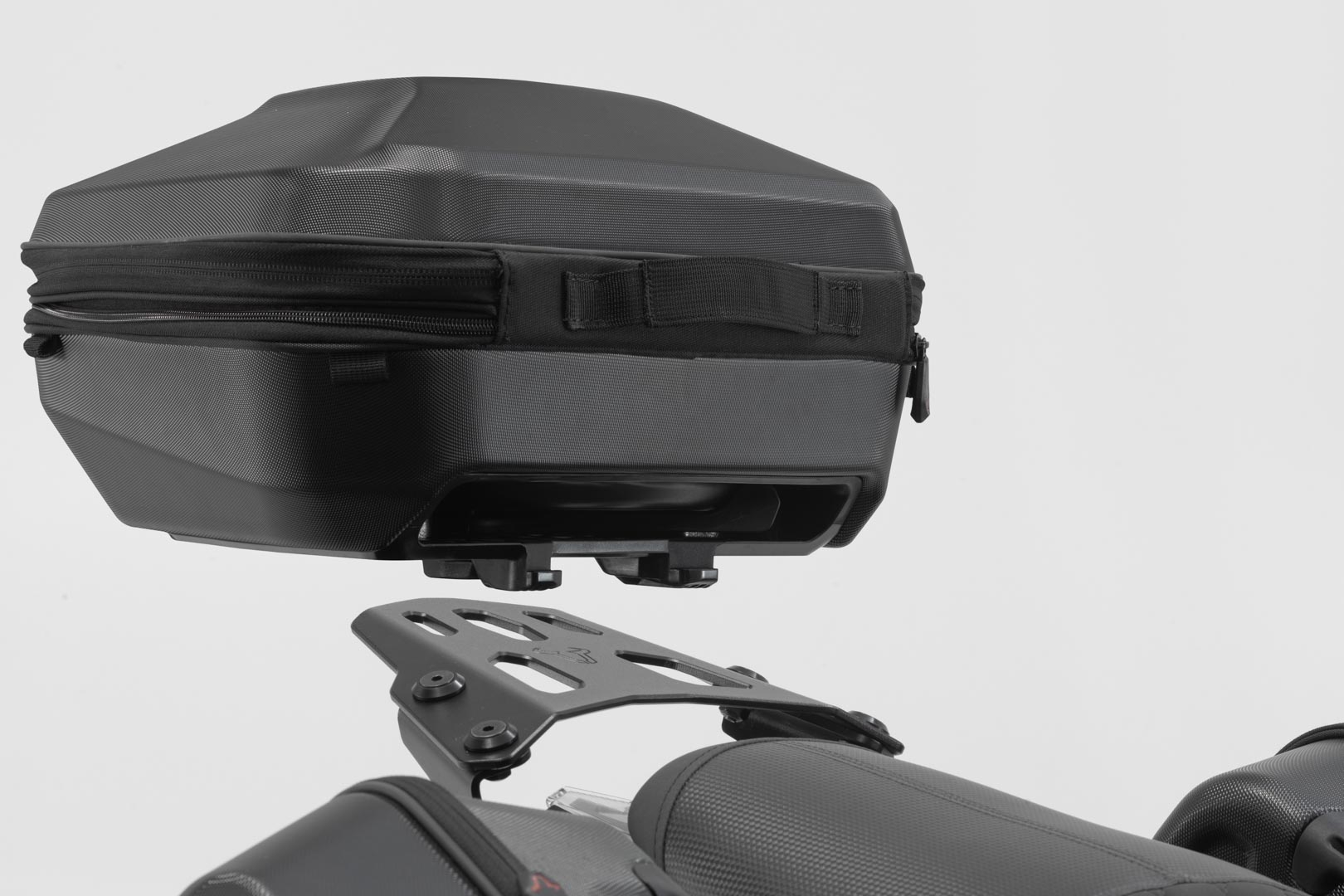 Kufrík SW-Motech Urban ABS TOP, 16–29 l. Systém DHV. ABS plast. Čierny.