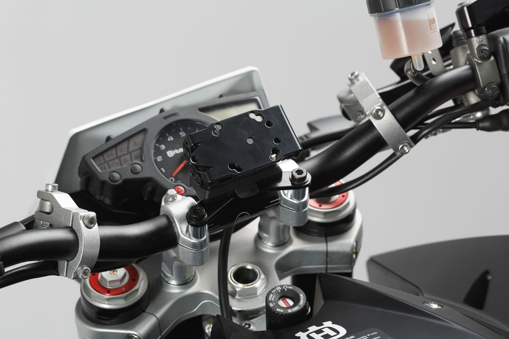 SW-Motech GPS Mount FOR Handlebar Black. Shock Absorbent.