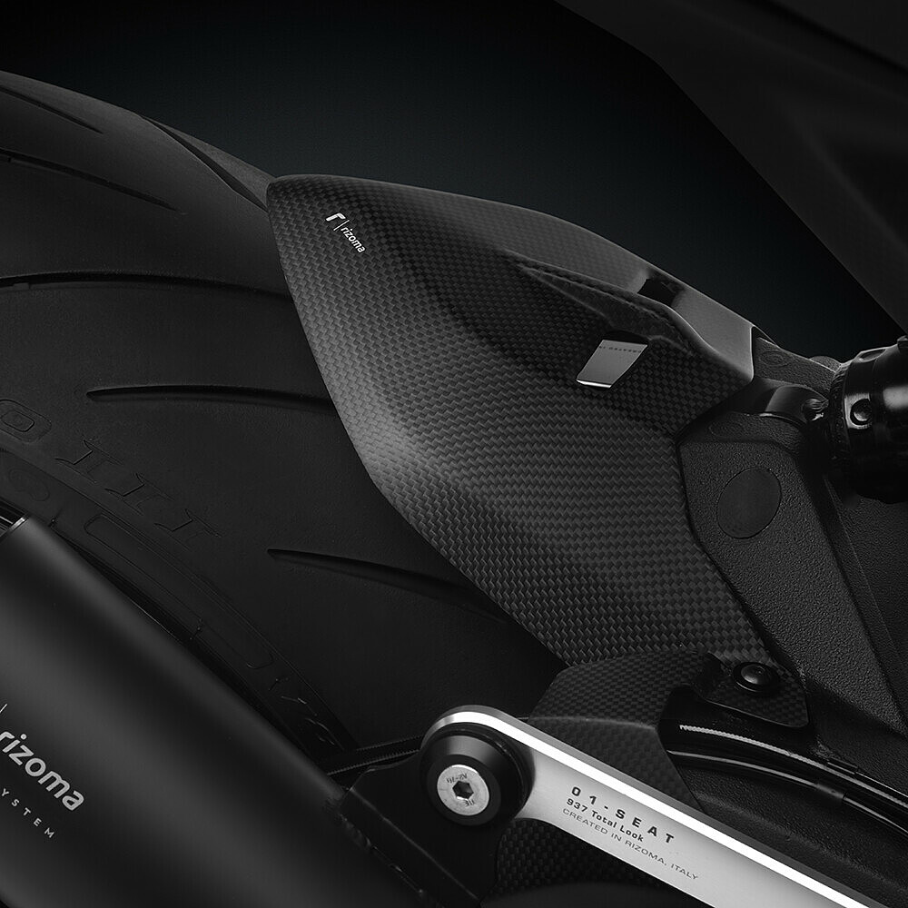 Rear fender