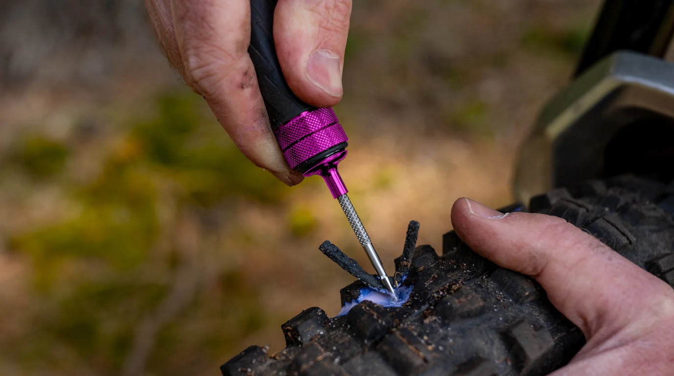Muc-Off Precision Tubeless Repair Capsule - Pink