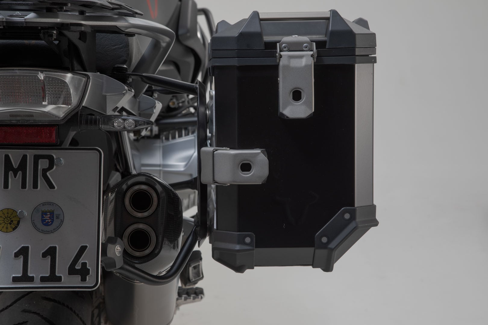 SW-Motech Akrapovic Slip ON Exhaust System Black. BMW R 1250 GS / ADV (18-).