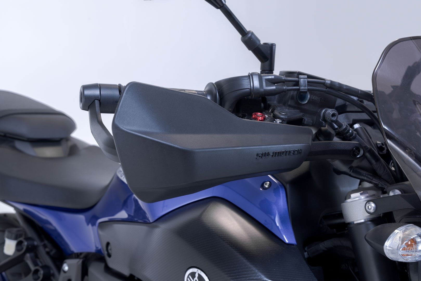 SW-Motech Sport Handguard KIT Black. Yamaha Mt-07 (14-20).