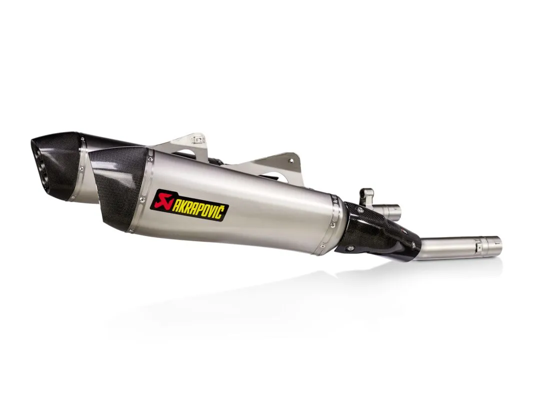 Akrapovič Slip-On Line (Titanium)