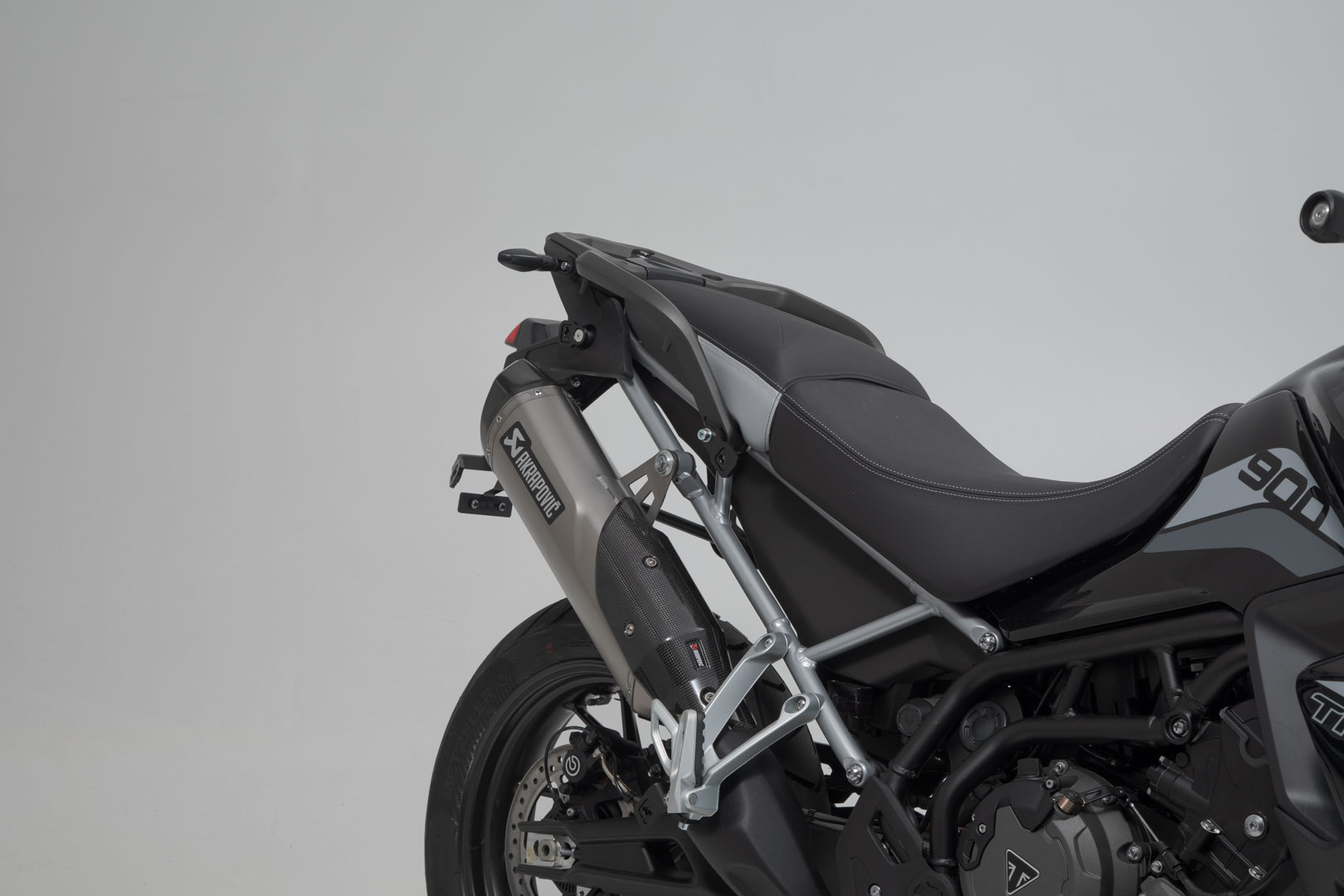 SW-Motech Akrapovic Slip ON Exhaust System Silver. Triumph Tiger 900 Modelle (19-23).