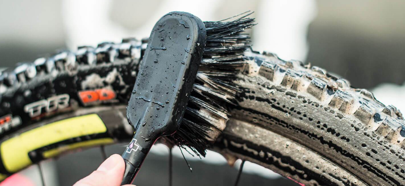 Muc-Off Tyre & Cassette Brush