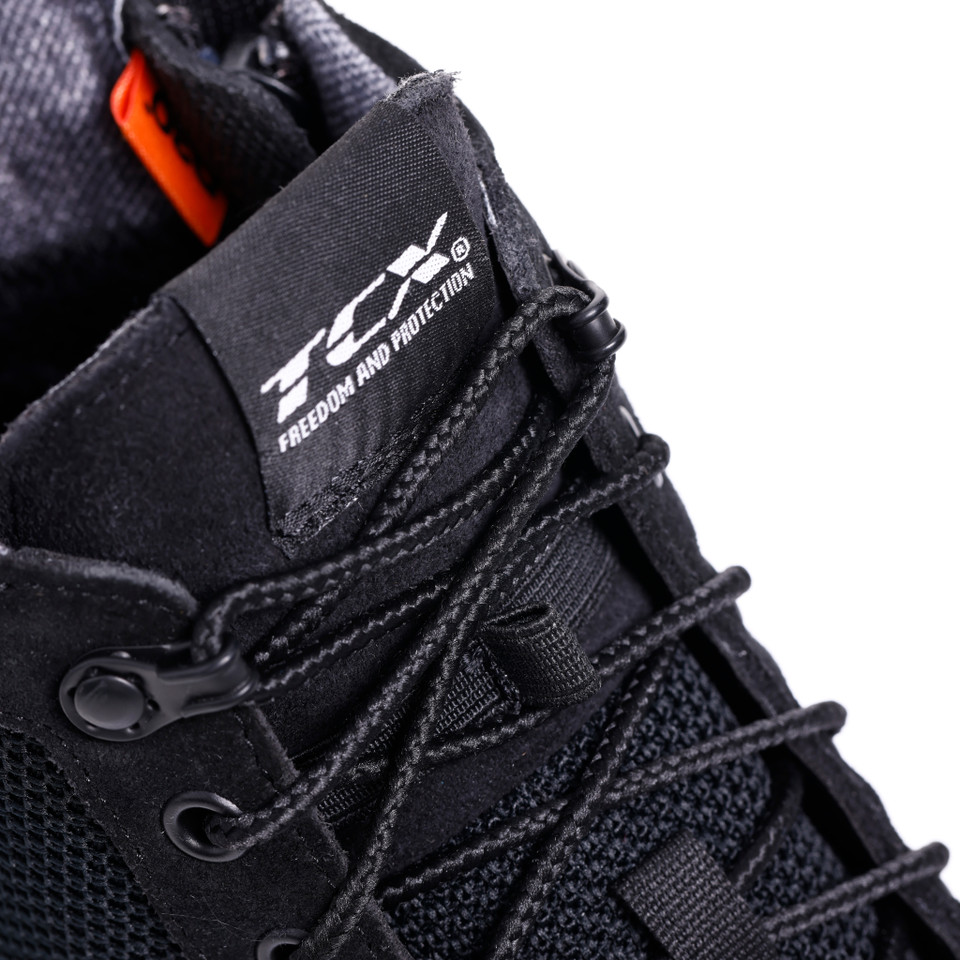 Dainese Dartwood Tex - Black/white