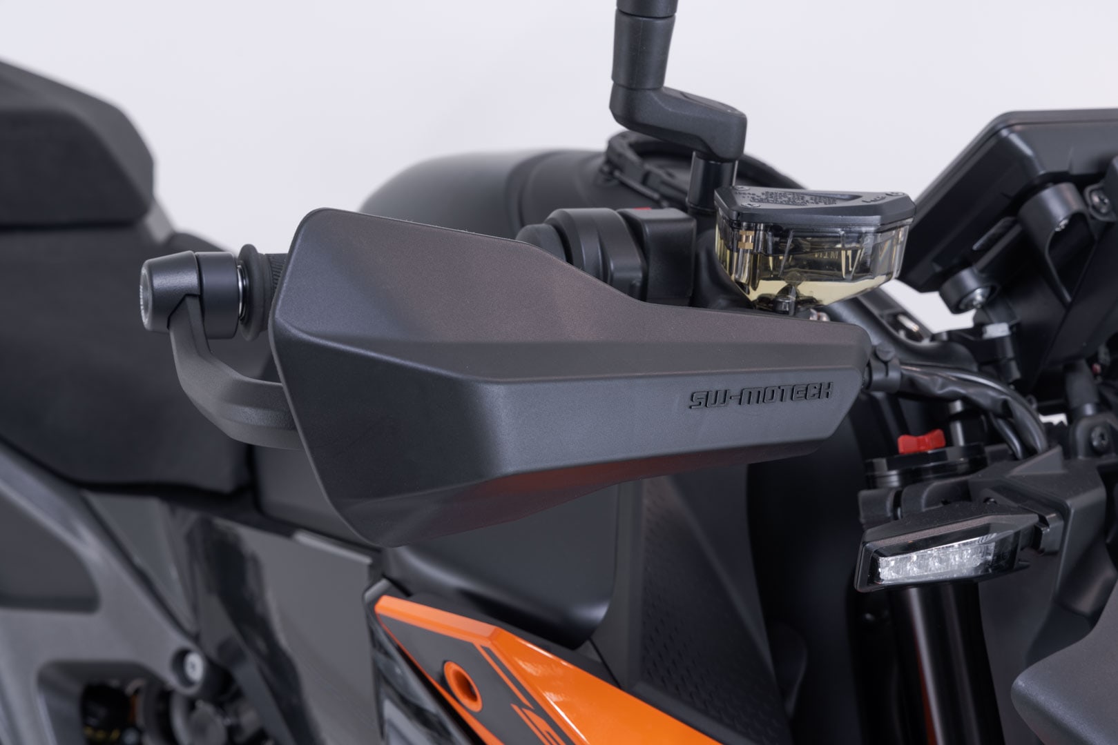 SW-Motech Sport Handguard KIT Black. KTM 990 Duke (23-).
