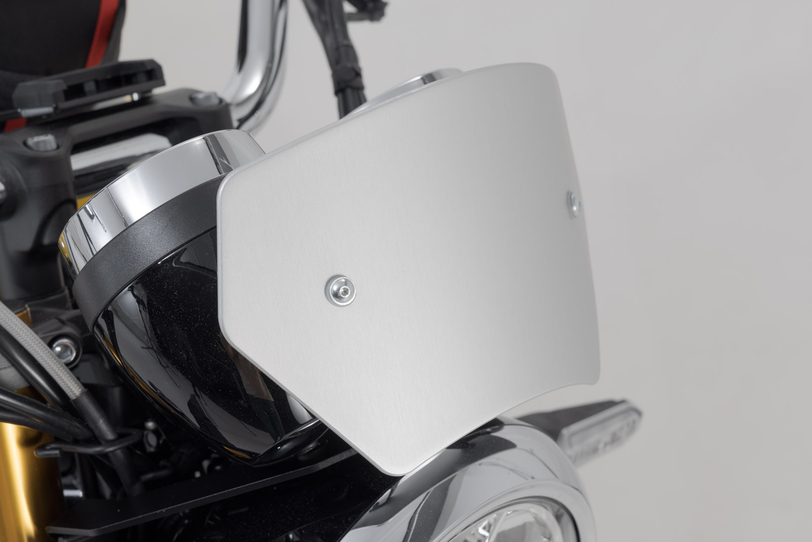 SW-Motech Windscreen B-stock Silver. Kawasaki Z900rs (17-) / SE (21-).