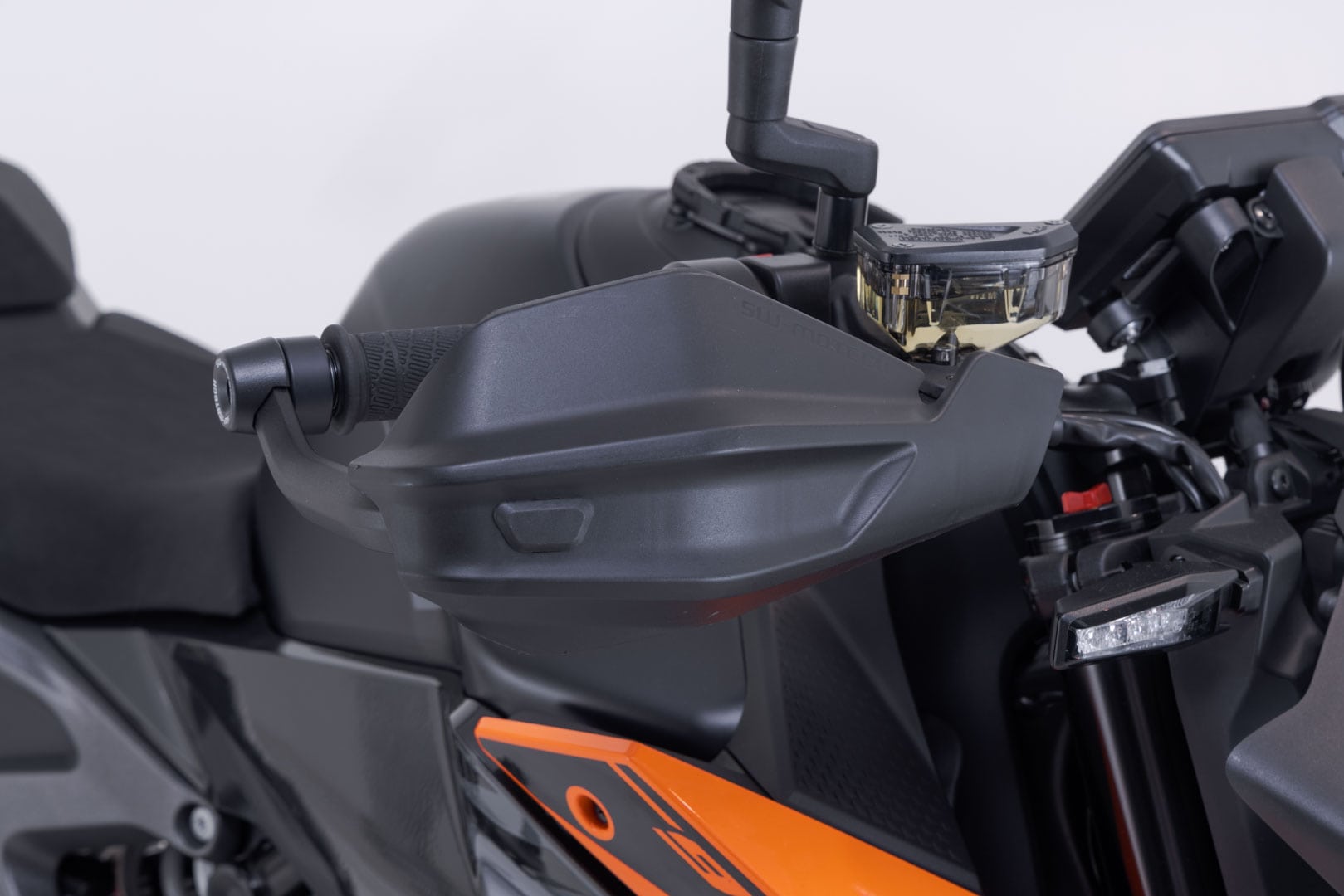SW-Motech Adventure Handguard KIT Black. KTM 990 Duke (23-).