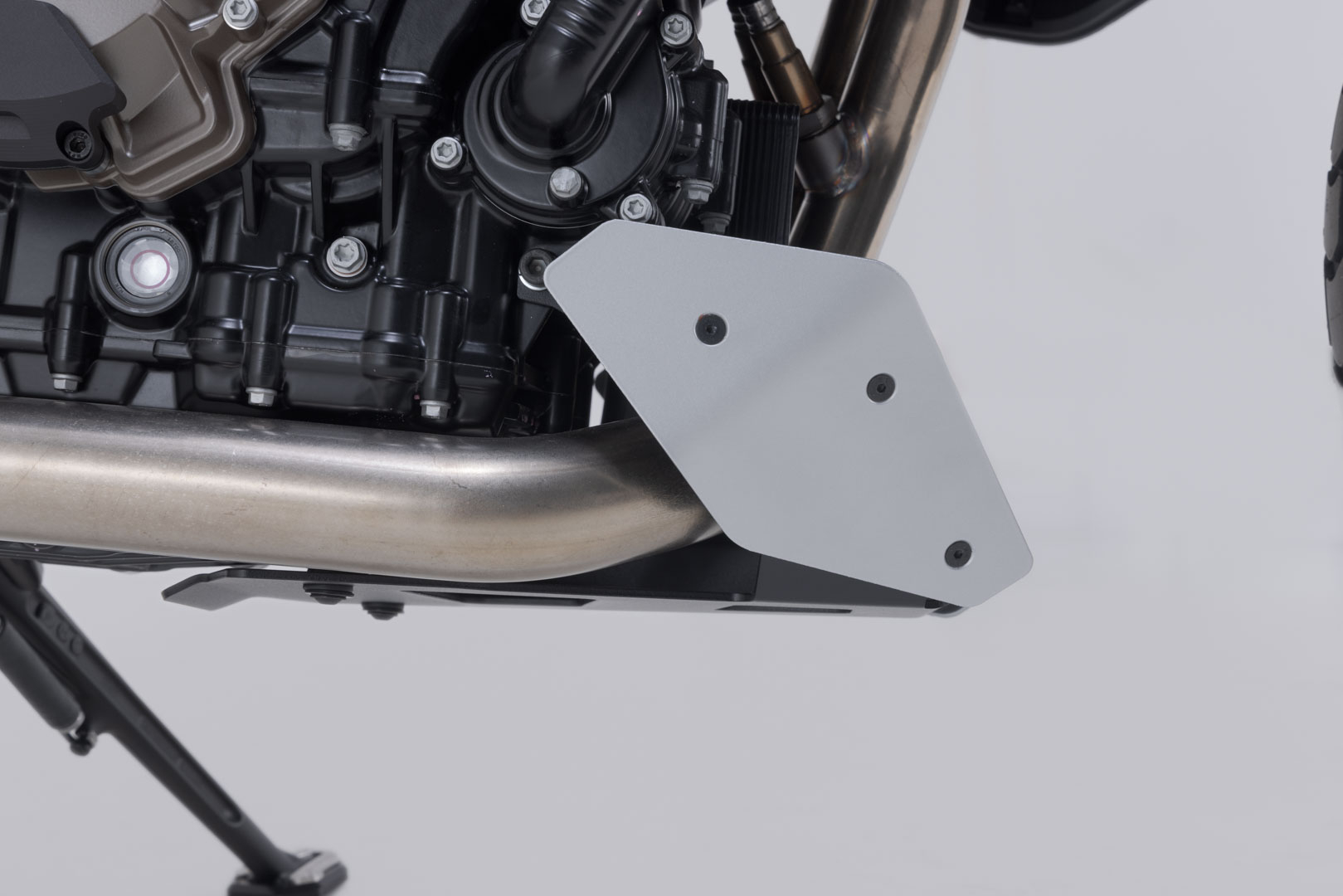 SW-Motech Front Spoiler Black/silver. Husqvarna Svart-/vitpilen 801.