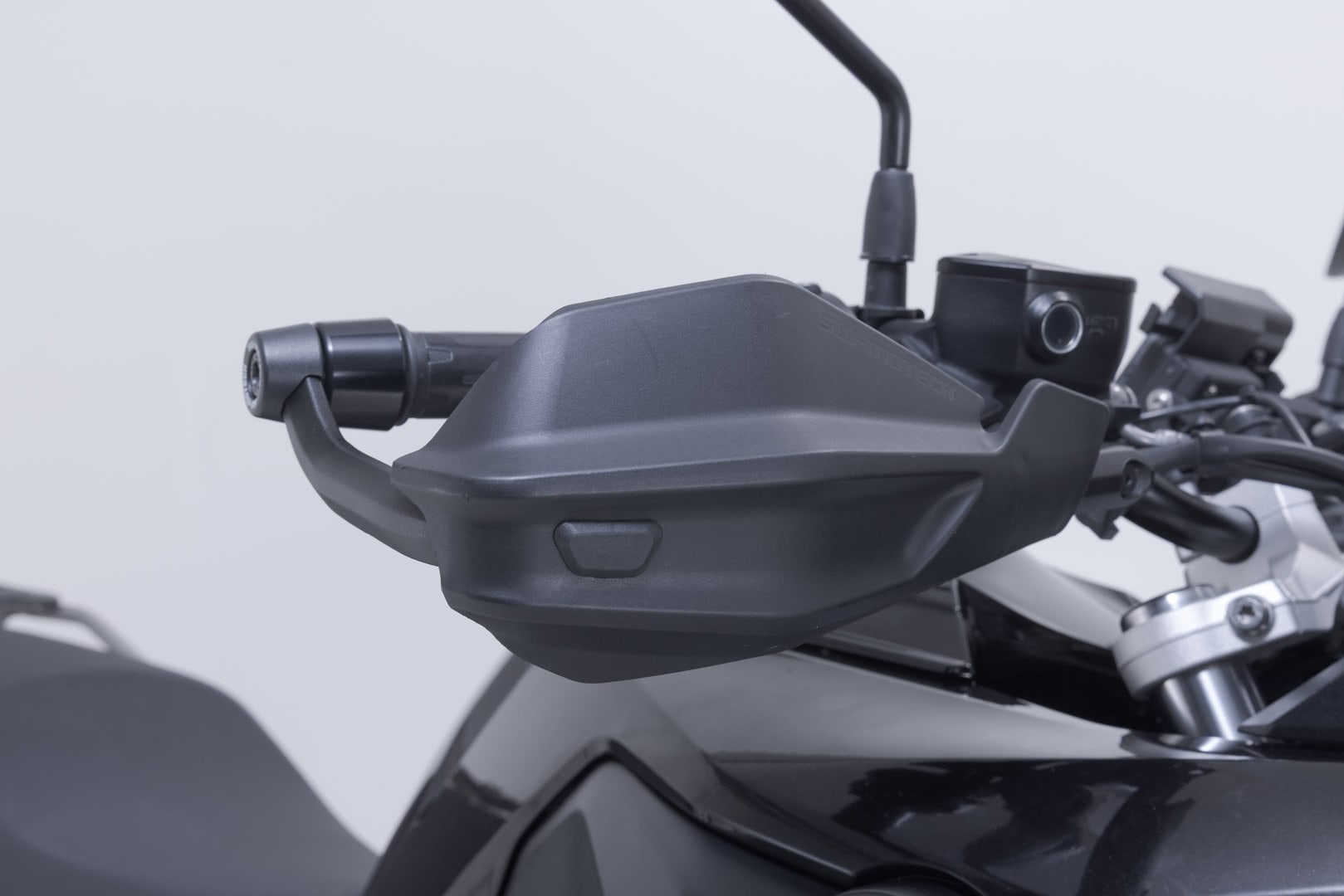 SW-Motech Adventure Handguard KIT Black. BMW F750 GS (17-).