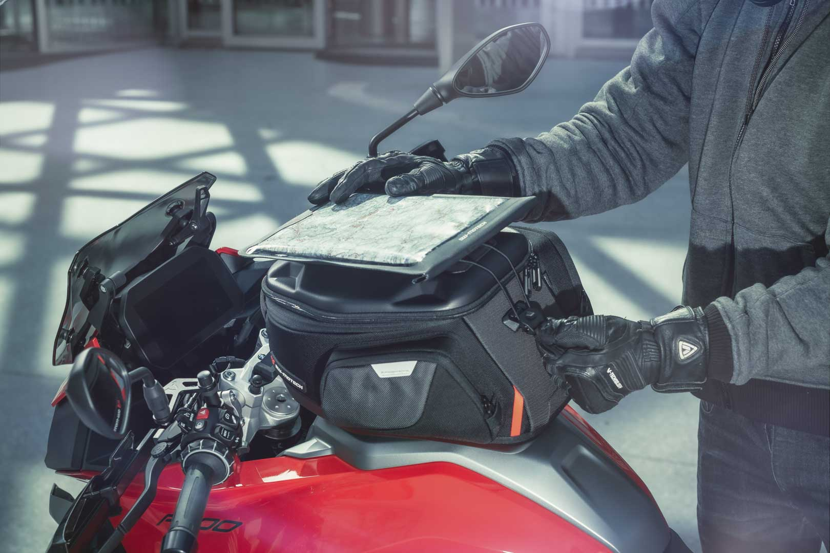 SW-Motech Tablet-drybag FOR Molle System Black.