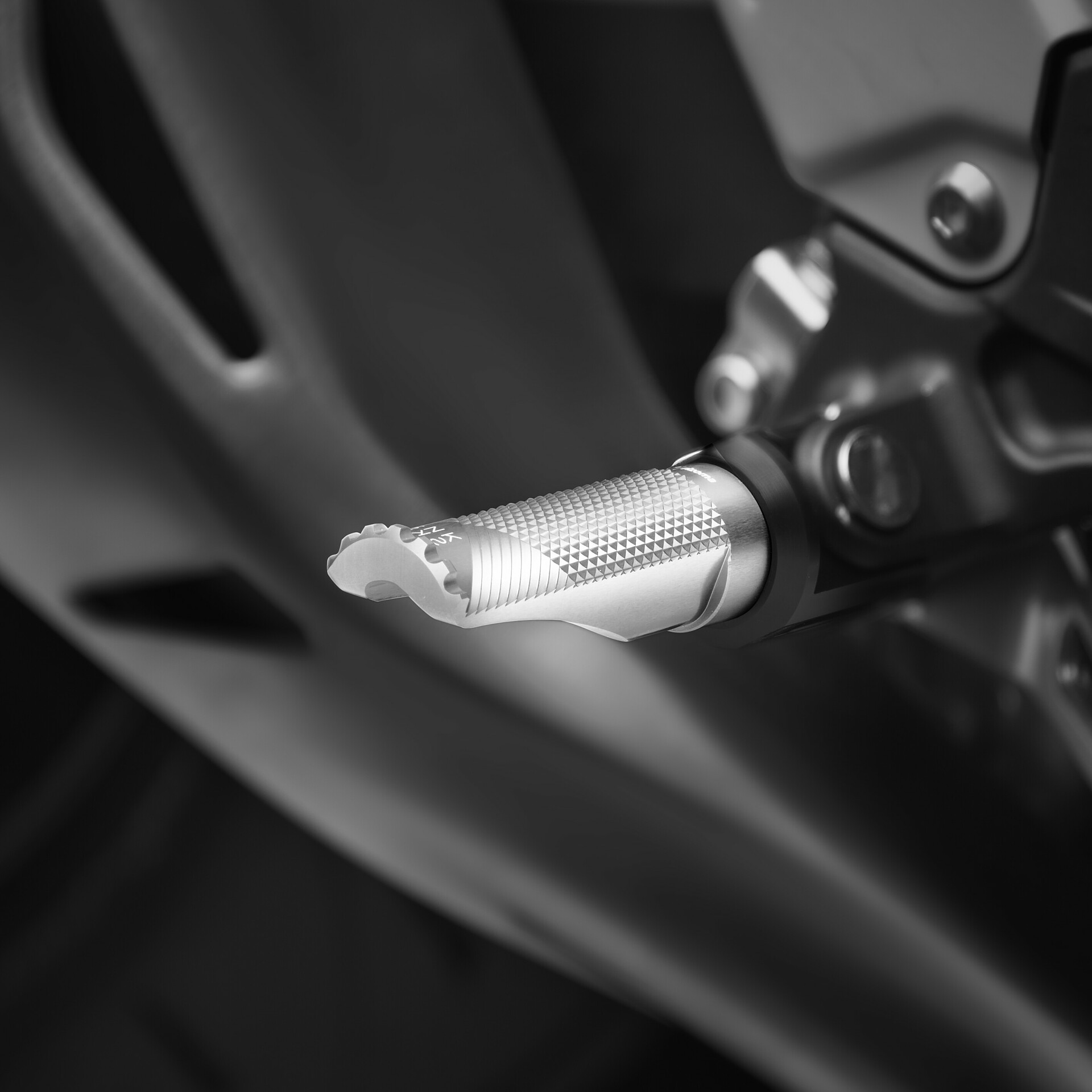 Snake pegs