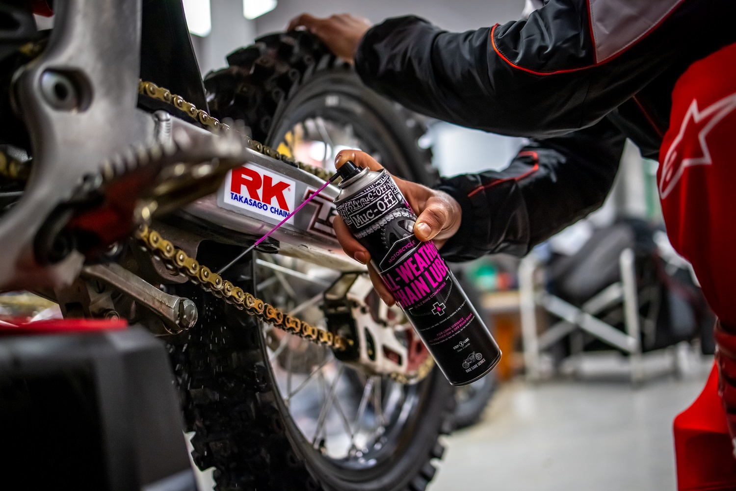 Muc-Off Motorcycle All-Weather Chain Lube 400ml