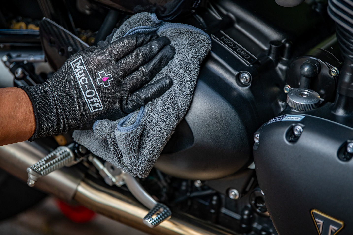 Muc-Off Premium Microfibre Polishing Cloth