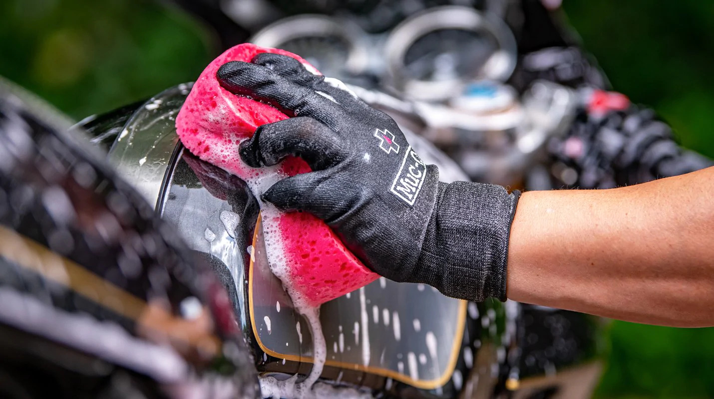 Muc-Off Expanding Pink Sponge
