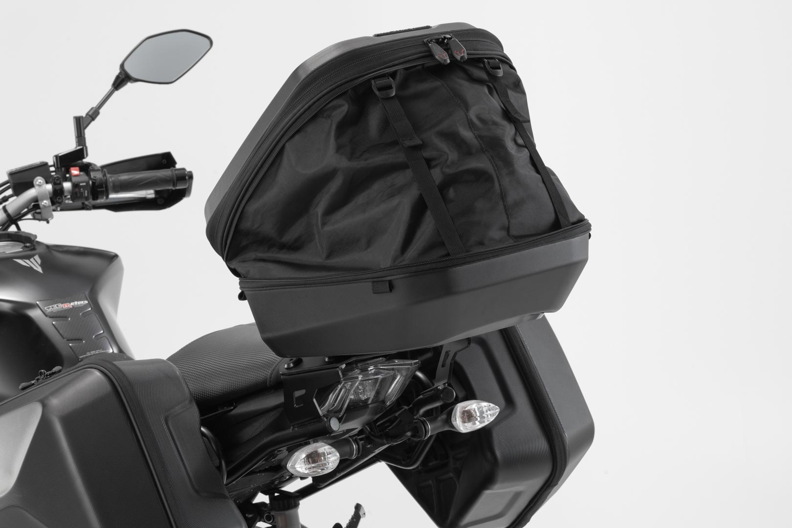 Kufrík SW-Motech Urban ABS TOP, 16–29 l. Systém DHV. ABS plast. Čierny.