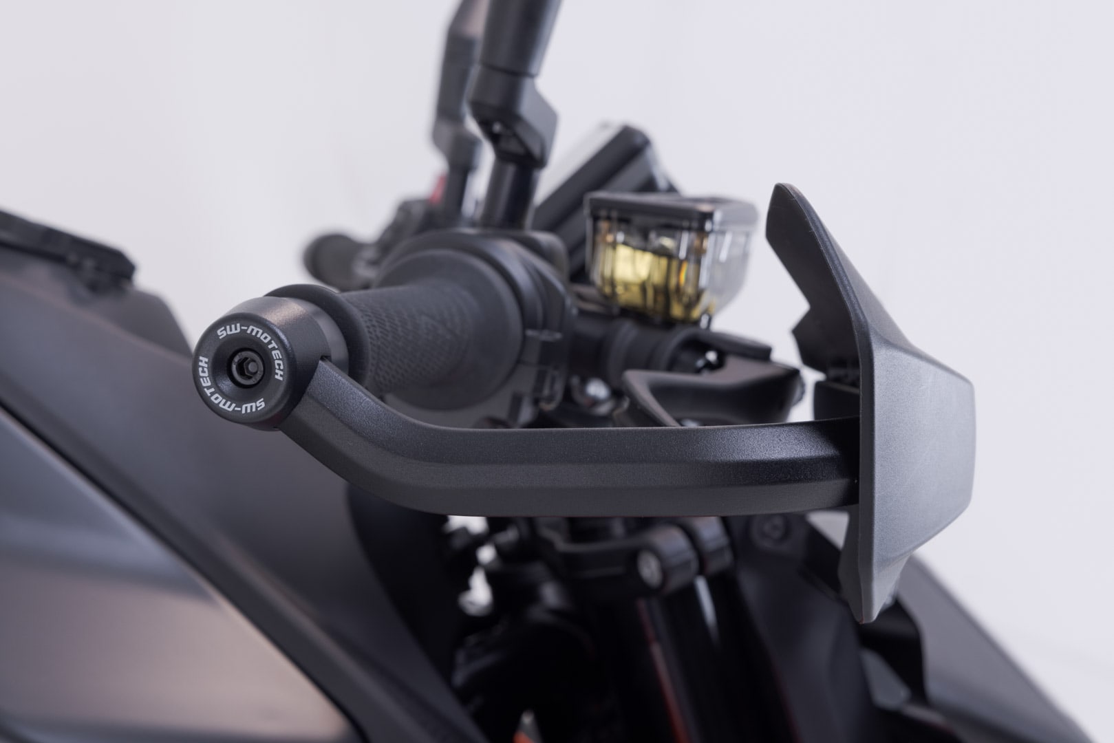 SW-Motech Sport Handguard KIT Black. KTM 990 Duke (23-).