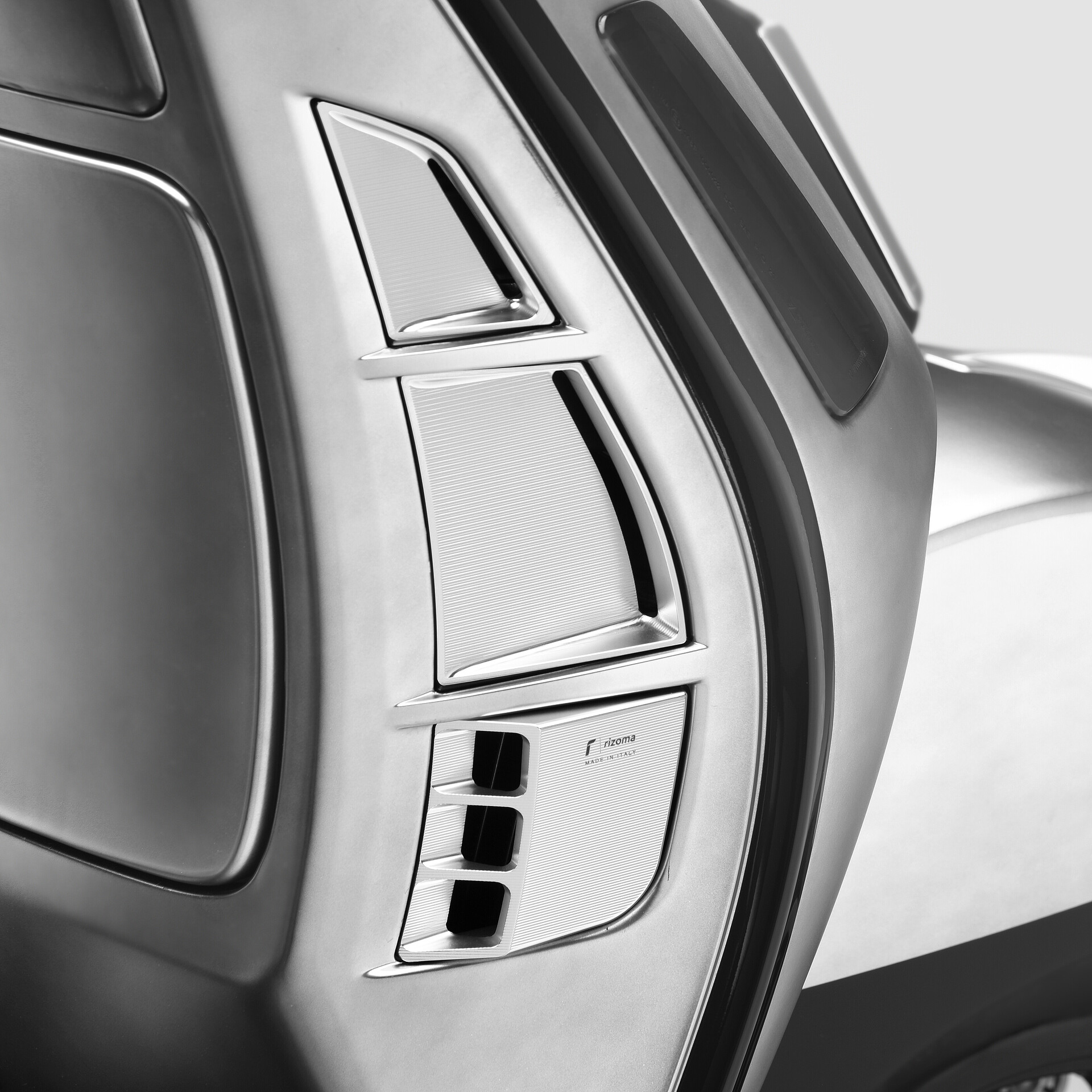 Air inlet grids