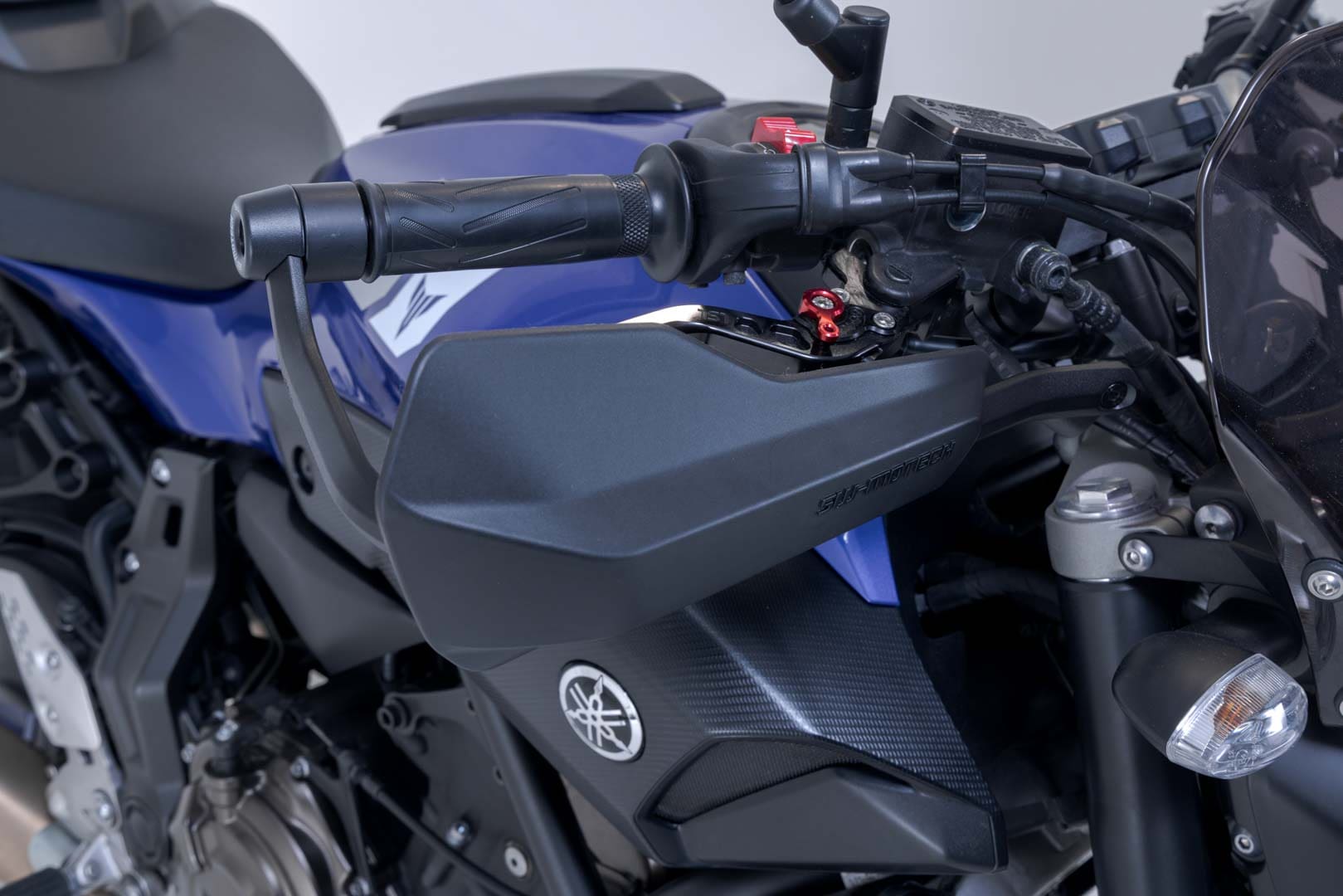 SW-Motech Sport Handguard KIT Black. Yamaha Mt-07 (14-20).