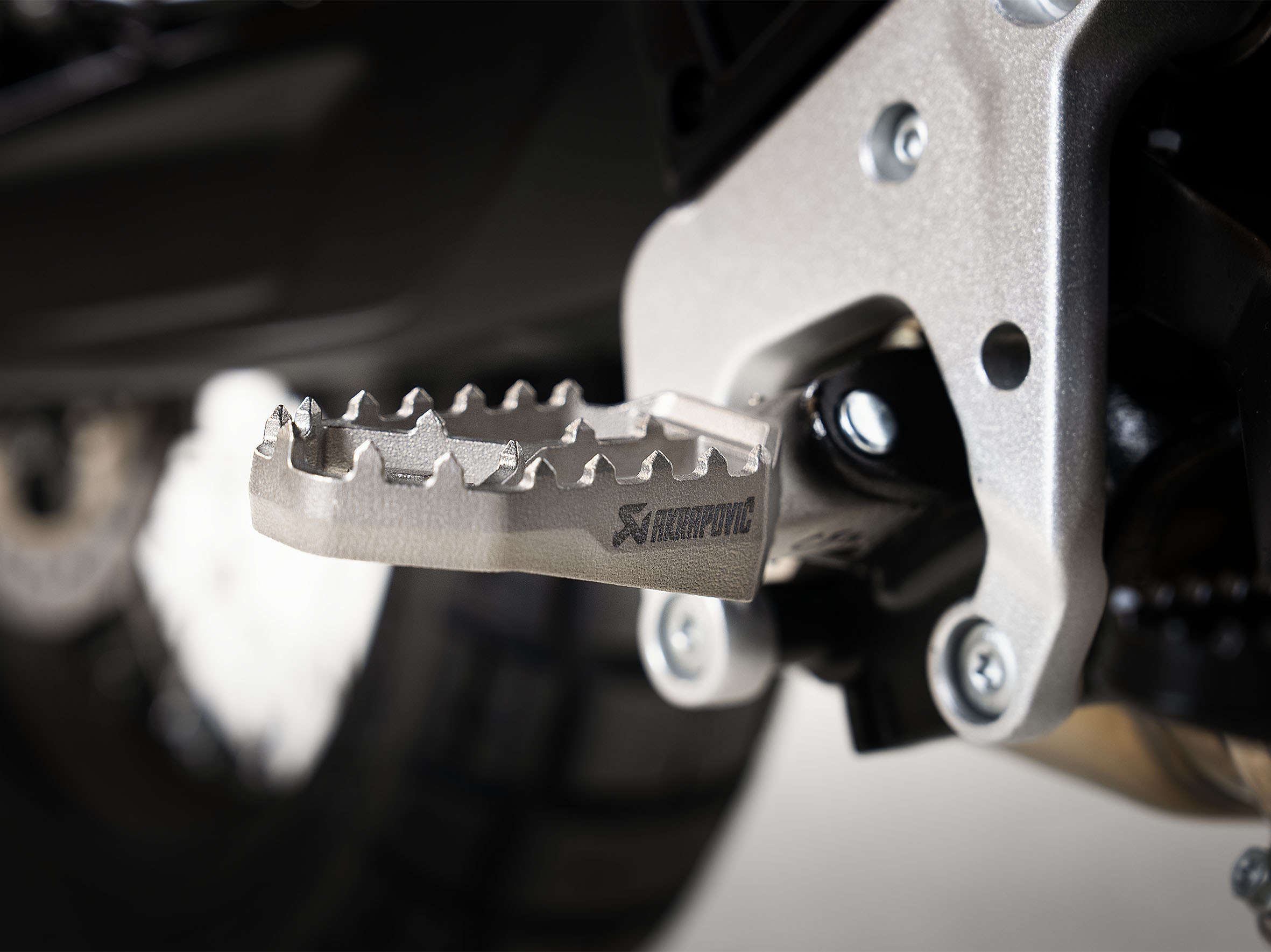 Akrapovic Adventure Footpeg Set (Titanium) – CFMOTO